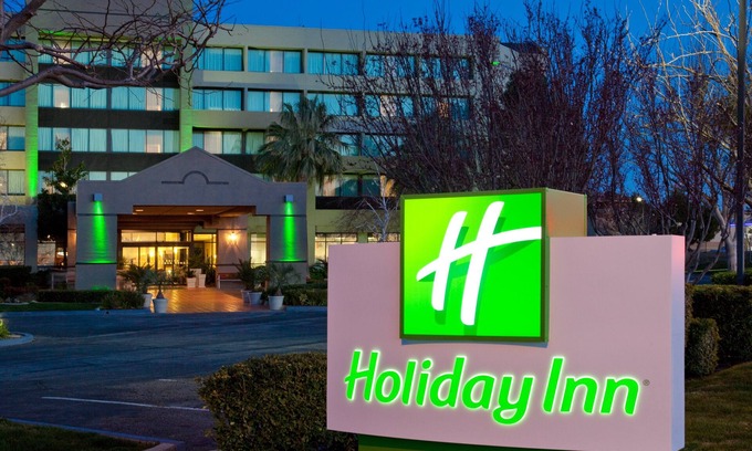 Palmdale Hotel | Holiday Inn Palmdale-Lancaster by IHG