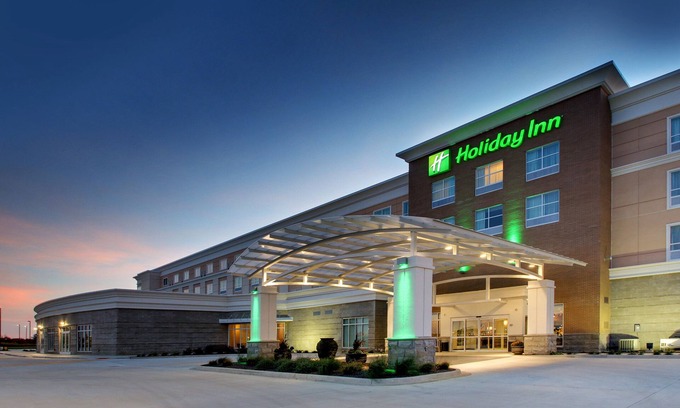 Orange Prairie Hotel | Holiday Inn Peoria At Grand Prairie by IHG