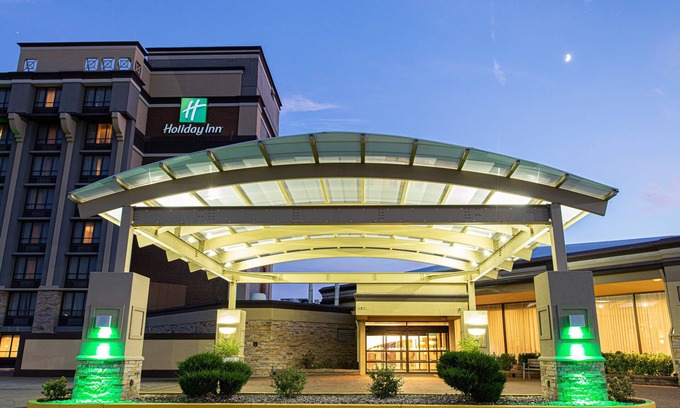 Earth City Hotel | Holiday Inn St. Louis Arpt West-Earth City by IHG