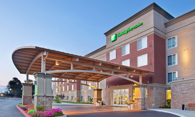 Oakland Hotel | Holiday Inn & Suites Oakland Airport by IHG
