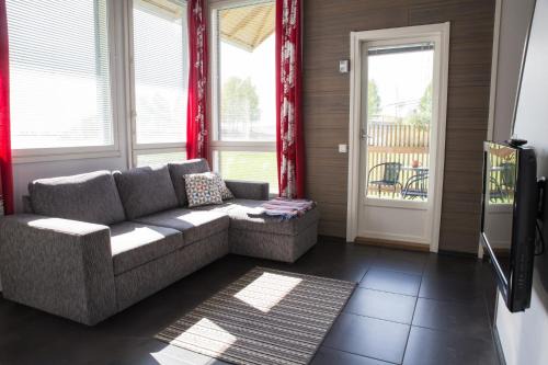 Ylamylly Apartment | Holiday Linnunlahti