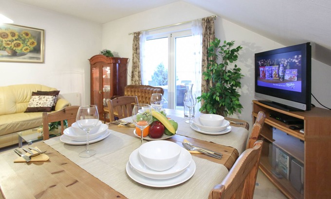 Matzleinsdorf Apartment | Holiday Penthouse Apartment near the Belvedere Palace in Vienna Austria