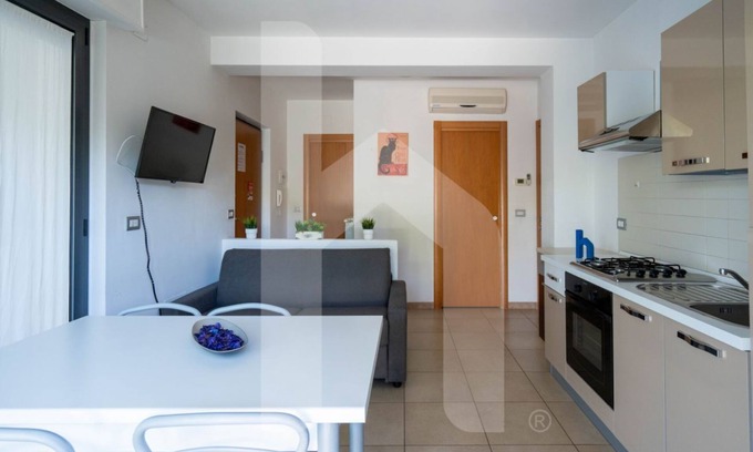 Pineto Apartment | Holiday Rendez Vous 27 - First floor apartment with the pool view