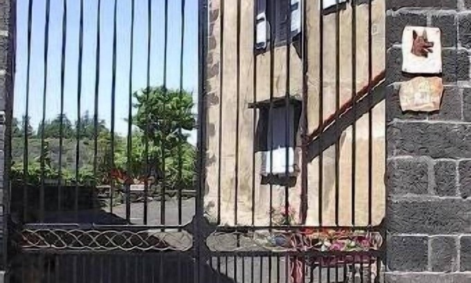 Pontgibaud House | Holiday rental in Pontgibaud at the heart of Auvergne volcanoes