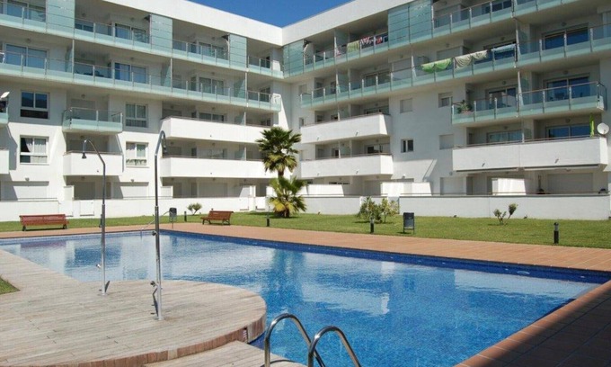 Pedrinya Apartment | Holiday rentals modern apartment with parking and pool in Roses