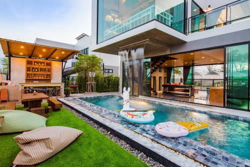 Hin Lek Fai Villa | Holiday Sunset Private Pool Villa
