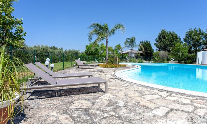 Corigliano D'Otranto Villa | Holiday villa with large private pool, 5 bedrooms and 4 bathrooms m550