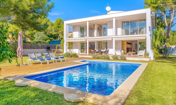 Santa Ponsa Villa | Holiday Villa “Casa Suca” with Garden, Pool, Terraces & WiFi; Parking Available