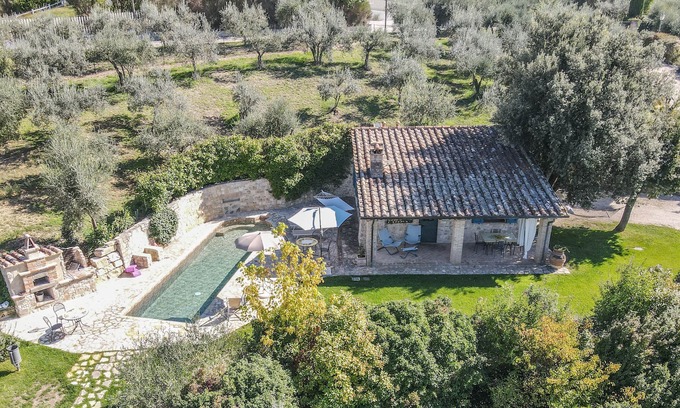 Pantalla Villa | Holiday villa with private pool & air conditioning near Todi