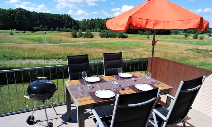 Muritz Apartment | Holidays at a golf place, near of Schlosspark and riding stable - apartment
