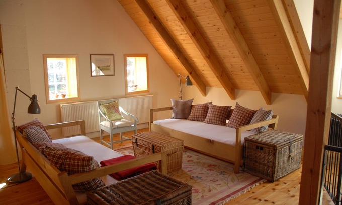 Kirchlinteln House | Holidays under tall oak trees on the western edge of the Lüneburg Heath