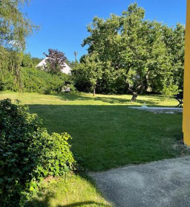 Hollabrunn Apartment | Hollabrunn-Rest-Relaxation-Garden contactless check-in