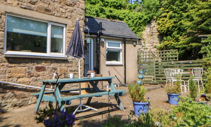 Haltwhistle Cottage | Hollie Cottage