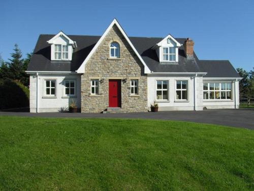 Lecemy House | Hollyberry Lodge