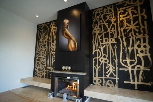 Hollywood Hills West Villa | Hollywood Hills Oasis
