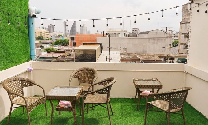 Thung Maha Mek Apartment | Holy Hosteln420 Friendly