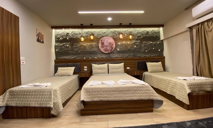 Downtown Cairo Hotel | Holy Sheet Plus