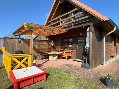 Mechelsdorf Apartment | Holz-Ferienhaus Mechelsdorf, nahe Ostseebad Kühlungsborn