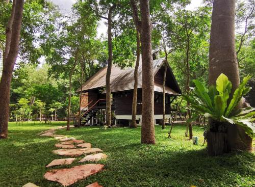 Kanchanaburi Villa | Hom Klin Paa หอมกลิ่นป่า