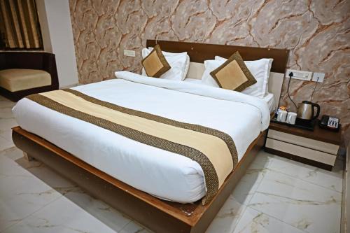 Gorakhpur Hotel | Homansh Krishna Palace