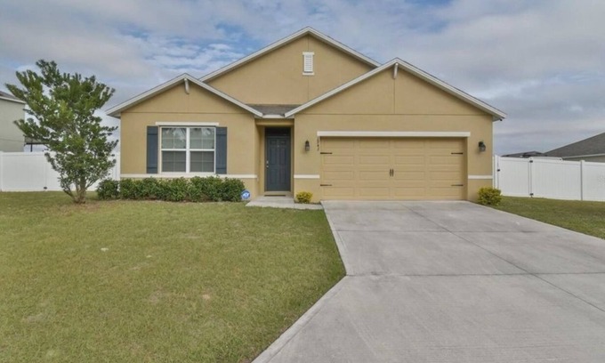 Ocala House | Home 6minutes to Silver Springs State Park in Ocala