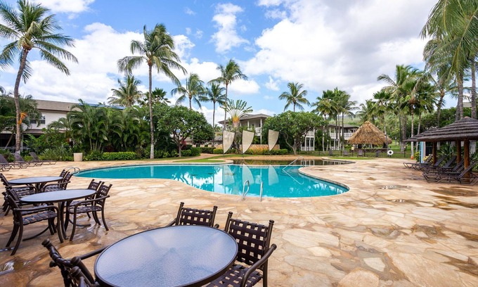 Kapolei Condo | Home Away from Home, Beach Villa!
