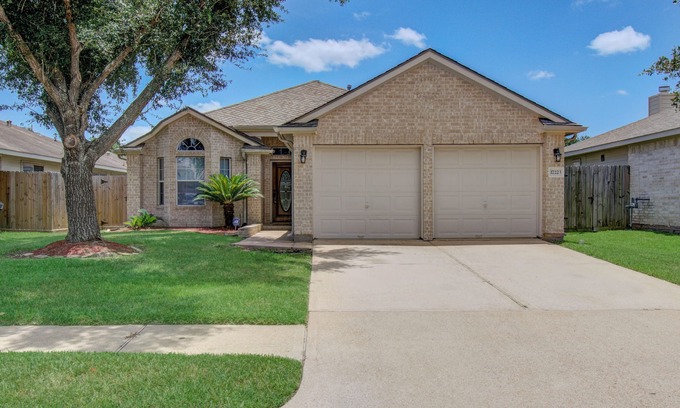 Barker House | Home Away from Home. Cozy family; open space in a nice community.