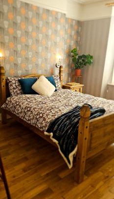 Central Aberdeen Apartment | Home away from home