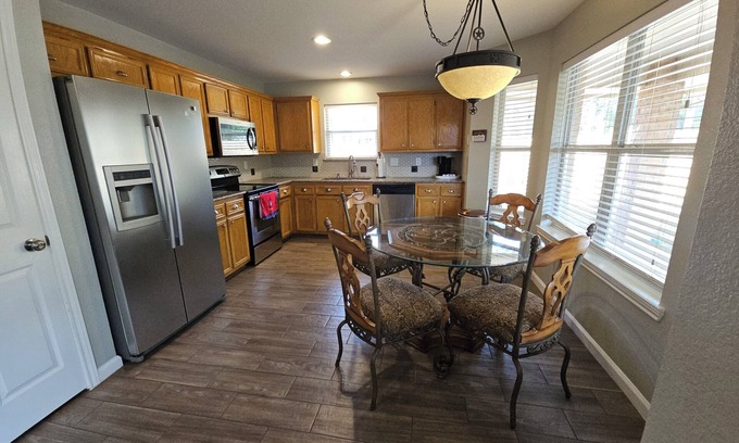 Belton House | Home away from Home on quiet Cul de Sac