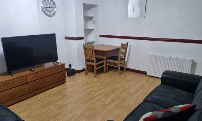 Aberdeen House | Home Away from Home. Relax and Enjoy your stay