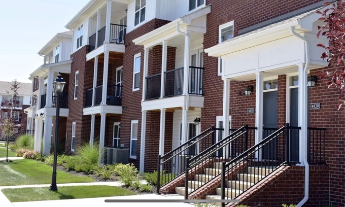 Tuttle West Apartment | Home away from home
