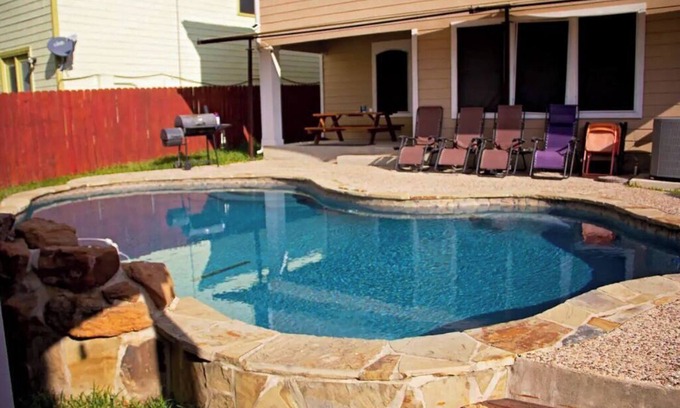 West San Antonio House | Home Away From Home (w/Pool)