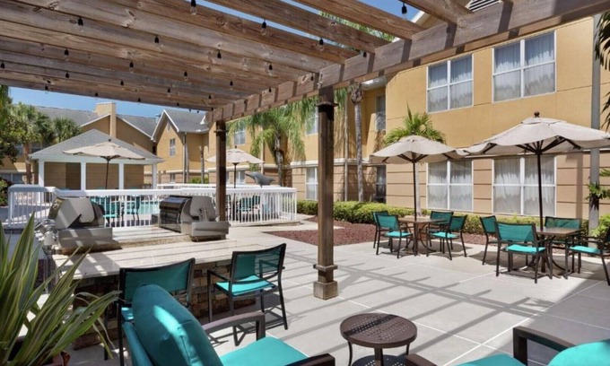 Feather Sound House | Home comforts near Clearwater Beach