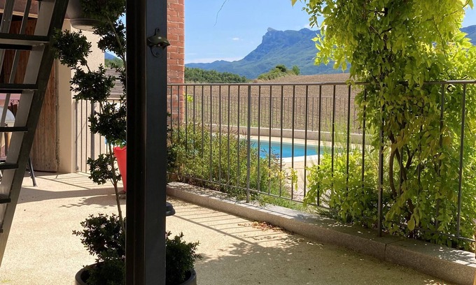 Mirabel-et-Blacons Cottage | Home for 4 persons