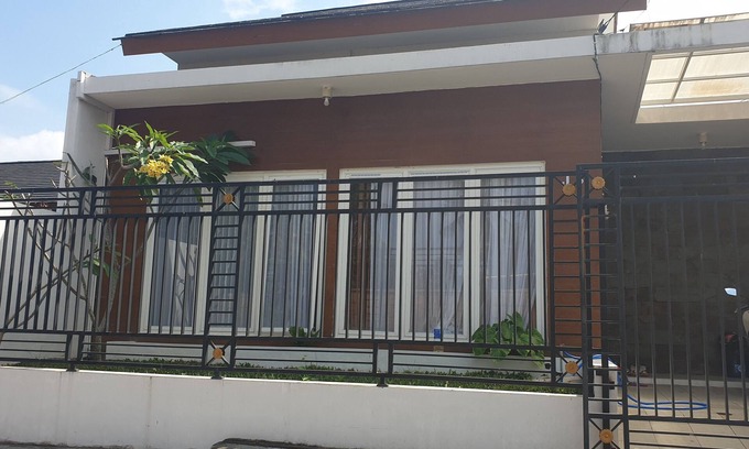 Buwit House | Home greenlot Residence