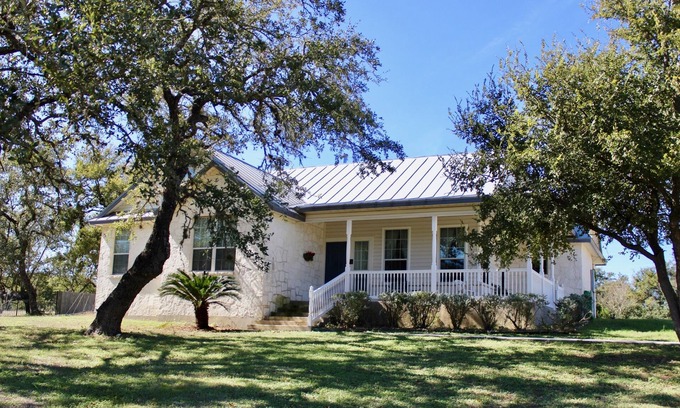 Wetmore House | Home in a urban country setting, ideal Summer Retreat