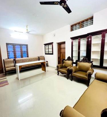 Guruvayur House | Home in Guruvayur-3 Bedroom(1AC)+Living+Kitch