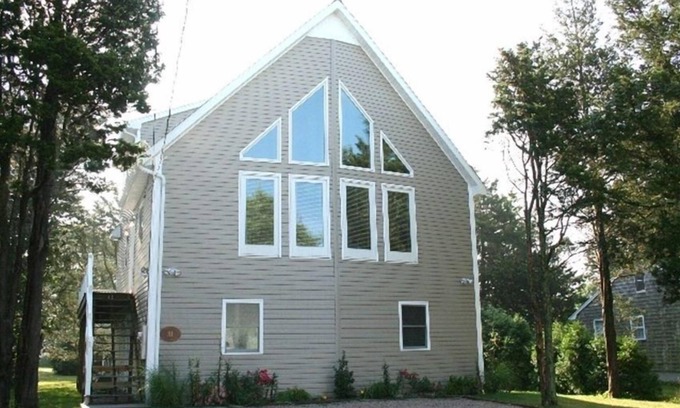Weekapaug House | Home in Weekapaug Beach Area Rhode Island Shore With a Beach and Parking Pass
