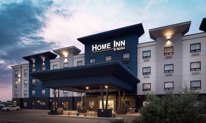 Stonebridge Hotel | Home Inn & Suites Saskatoon South