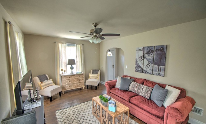 Green Acres House | Home Near I-65, Albanese Candy, Avalon Mnr, Rte 30
