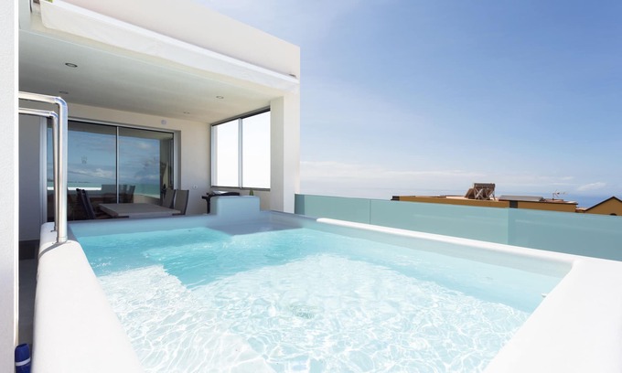 Adeje House | HOME OF TULIO JOY & RELAX