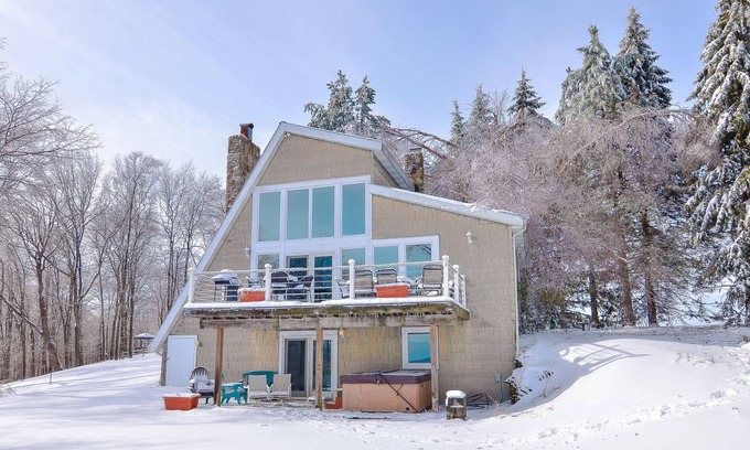 Paradise Point House | Home on the Ridge: Lake Access, Hot Tub, Fire Pit, Fireplace!
