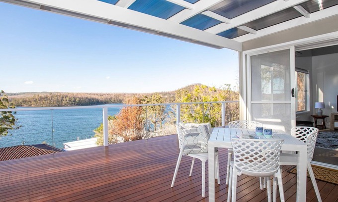 Lake Conjola House | Home On the Water Enjoy a relaxing lakeside hideaway at this charming and cosy