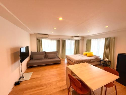 Nishi-Shinjuku Apartment | home Shinjuku west302