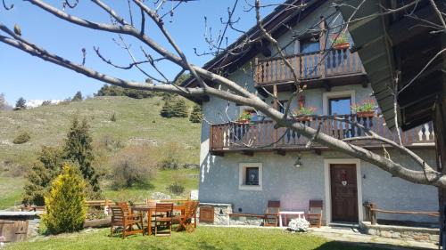 Antey-Saint-Andre Ski Chalet | HOME SWEET HOME