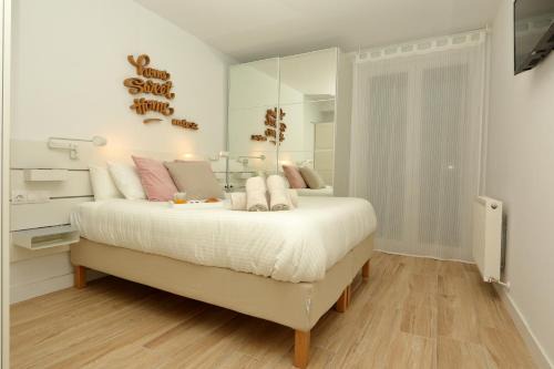 Old Town Apartment | Home Sweet Home Main St Pamplona