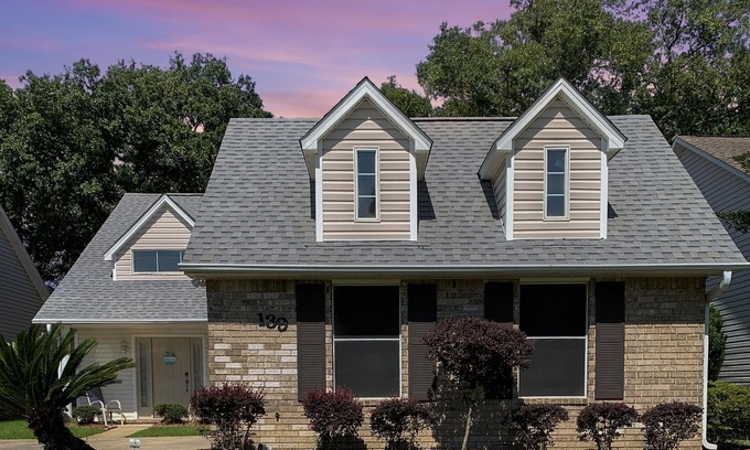 Northeast Pensacola House | Home Sweet Home. Perfect place for the whole family. 30 min to the beach