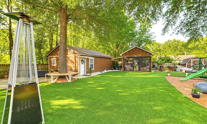 Clarksville House | Home w/Hot Tub, Playset & Grills in Clarksville!