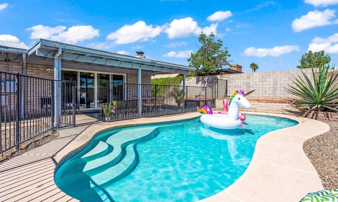Harrison East South House | Home w/Private Pool - 4mi to Saguaro National Park