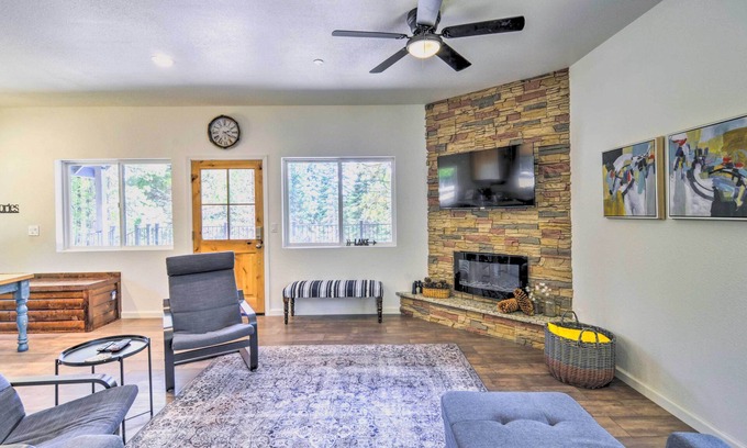 Lake Almanor West House | Home with Hot Tub ~ 1/2 Mile to Boat Launch!